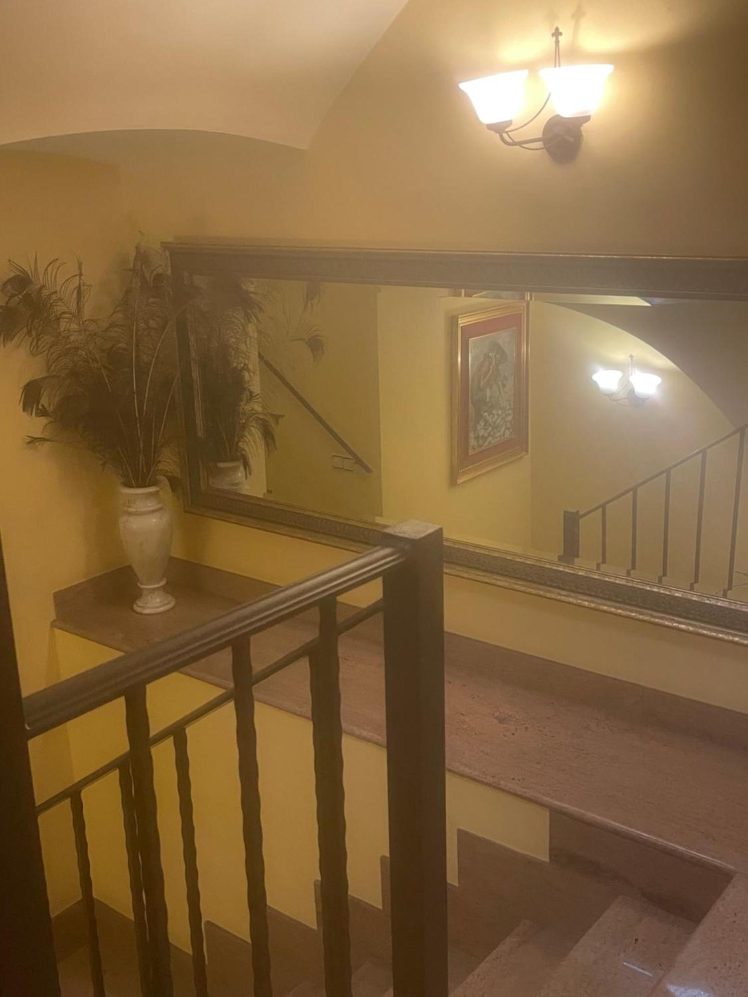 La Posa Hostel Villar del Arzobispo Luaran gambar